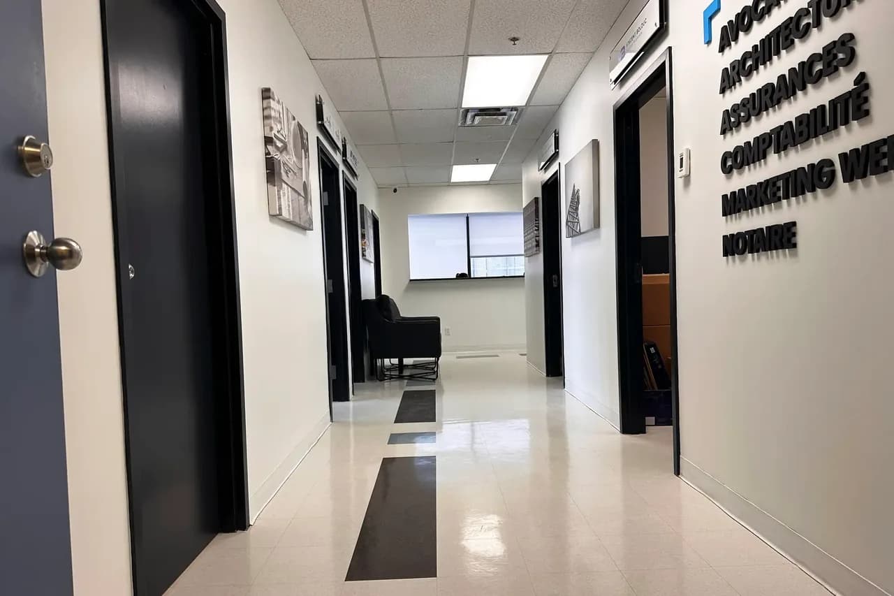 Hallway at the GSC Brossard office