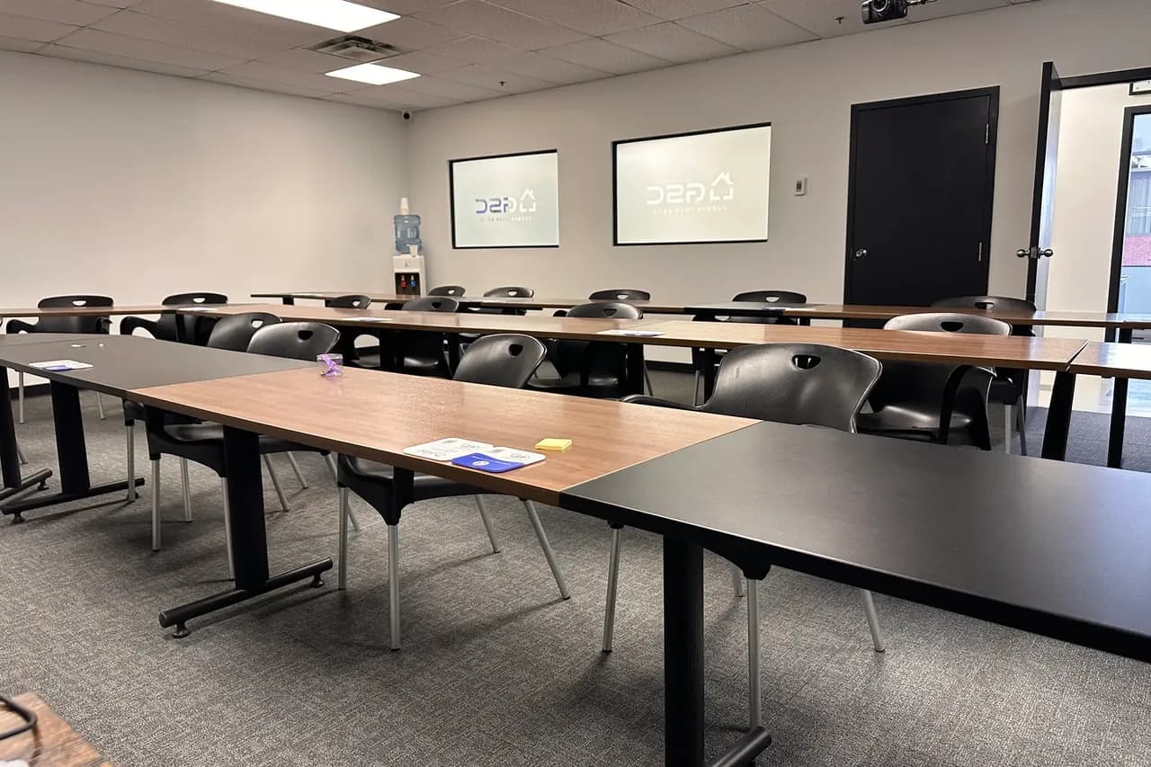 Classroom at the GSC Brossard office
