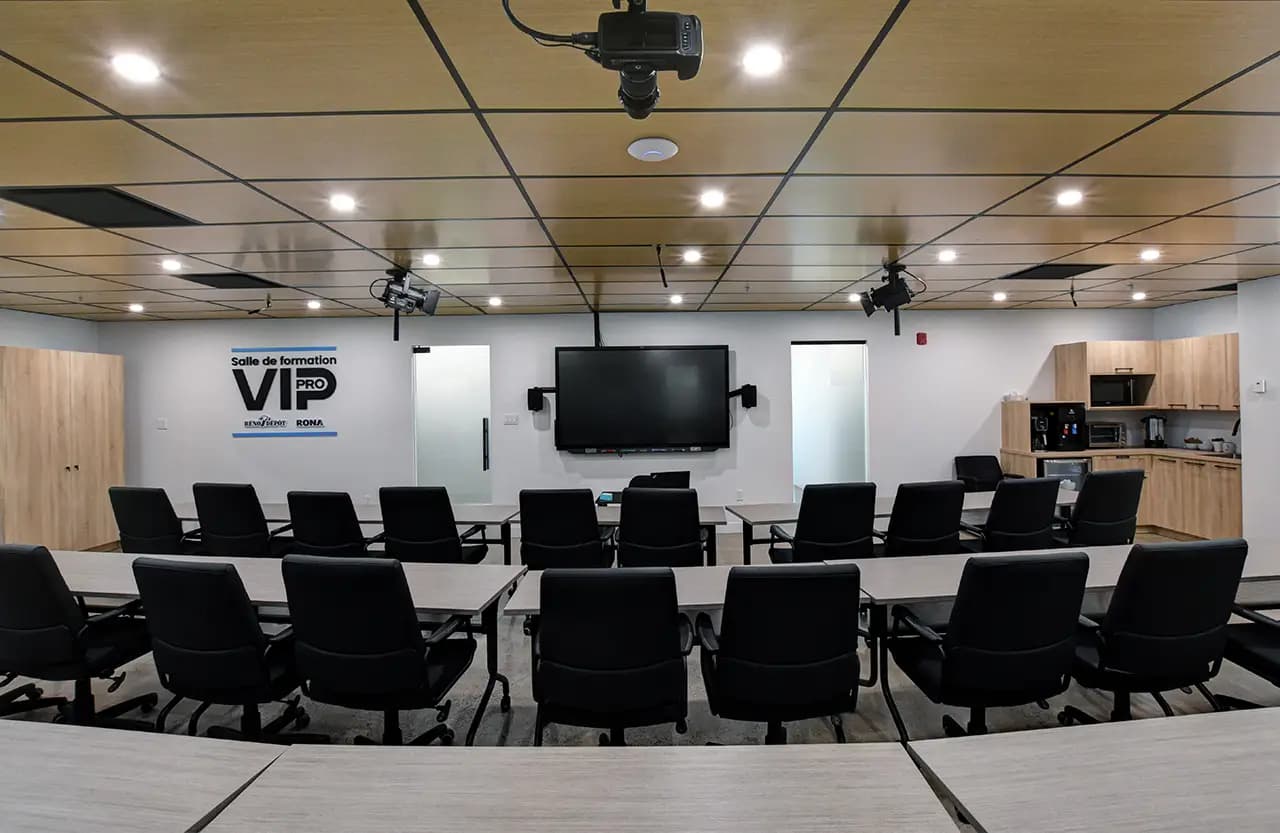 Classroom at the GSC Laval office
